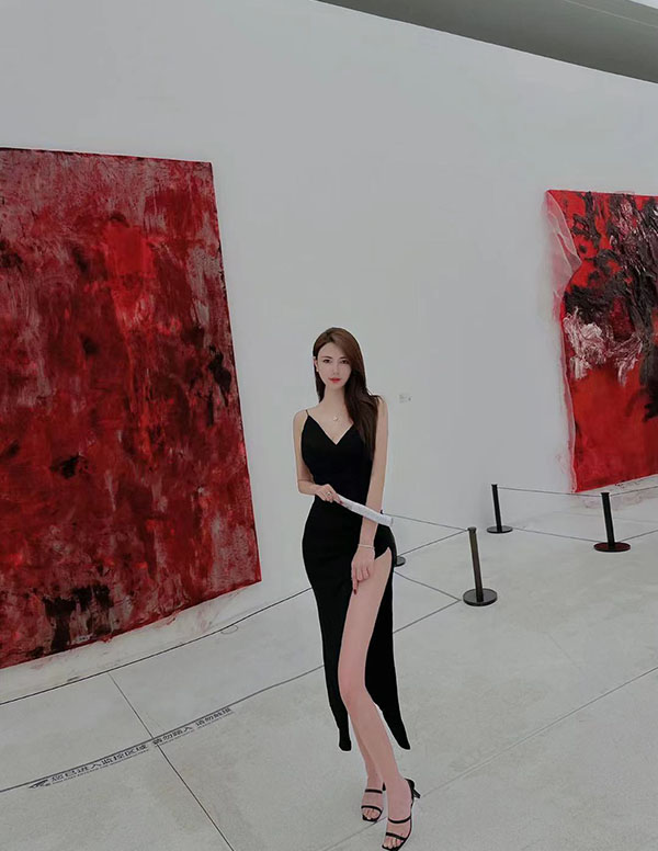 纽约外围模特经纪人